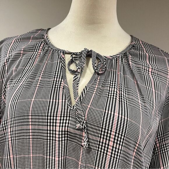 Old Navy Plaid long sleeve knee length Dress - Picture 2 of 12